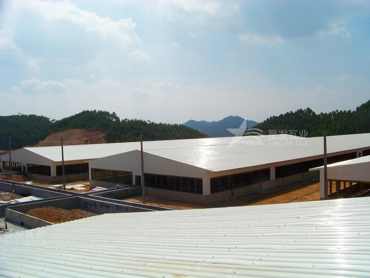 合成樹脂瓦施工安裝用什么材料搭建架子，鋼結(jié)構(gòu)搭建樹脂瓦